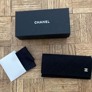 New Chanel Velvet Eyeglasses Case Set